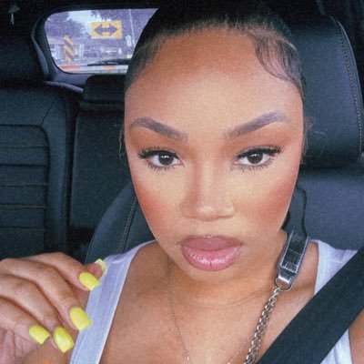 jme922_'s profile picture. 