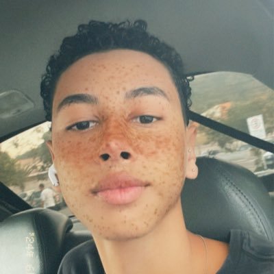 lusca_cascardo's profile picture. 23y