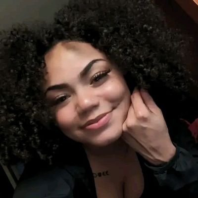 Emani6969's profile picture. through the concrete 🌹
I grew a Rose Petal 🥂