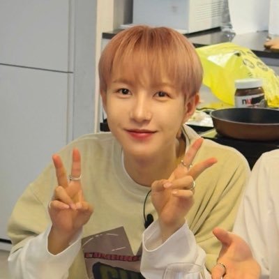 poopsytae's profile picture.