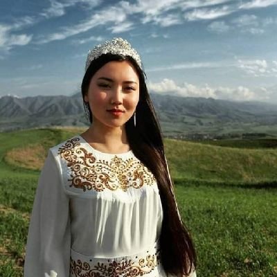 umayysultan's profile picture. Öğrencilerine Vatan, Millet, Bayrak sevgisini öğreten, onlara örnek olmak için tutuşan bir Türk Öğretmeni…
