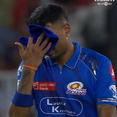 S3718G's profile picture. 2 ids suspended 💔

Here for Hardik,Virat,Shubman
