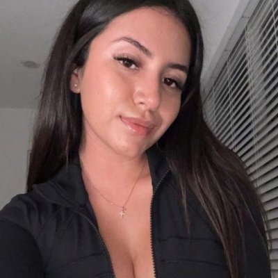 CourtneyRo61289's profile picture. A business tycoon, business consultant, a professional web designer and a realtor