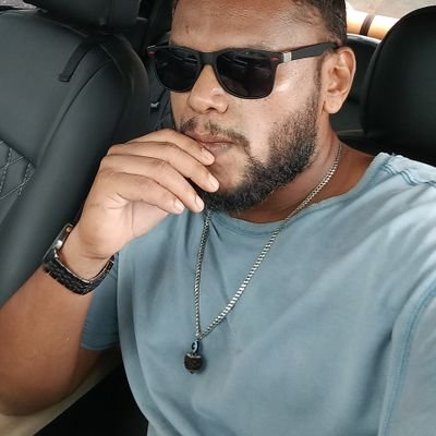 devdattasays's profile picture. 