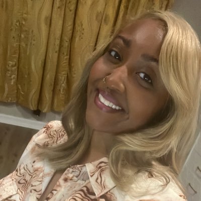 idontbegum's profile picture. I’m back 😒