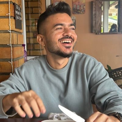 MundrePushpak's profile picture. Bringing people together | Creator | B2B SaaS