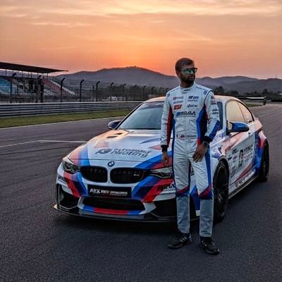 prienceravi0's profile picture. 
