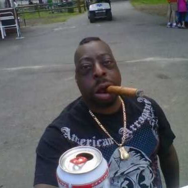 scranchX's profile picture. 🥱