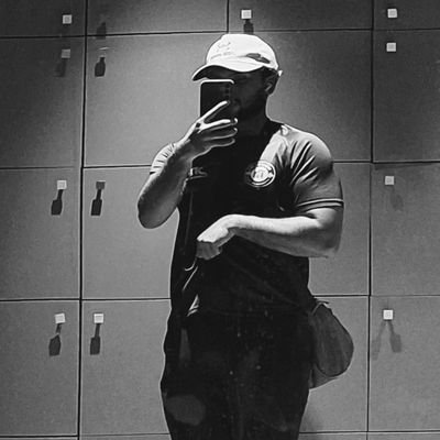 __elclasic's profile picture. fkinnn querss !