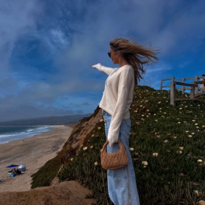 Allyn72733828's profile picture. Trump supporter, travel enthusiast, Make America Great Again