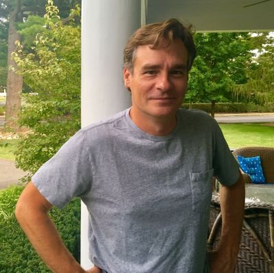 hydeundercover's profile picture. in 5 seconds i will be shot in the head