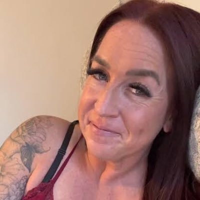 MarryMary86442's profile picture. old account just got hacked now what the hell is going on but anyway it fine🥹