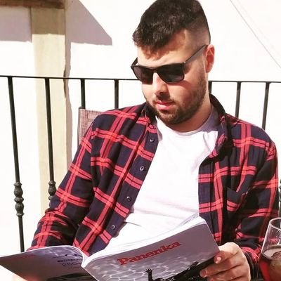 _JvSL's profile picture. Hay décadas en las que no pasa nada, y semanas en las que pasan décadas.