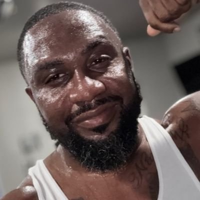 HillKhall71135's profile picture. daddy of two girls