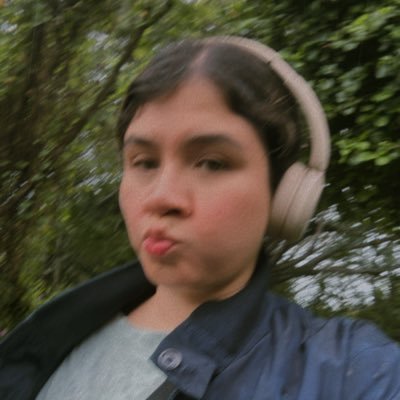 hobismiley's profile picture. making an aesthetic out of not doing well