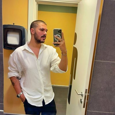 lykanhyperr's profile picture. 