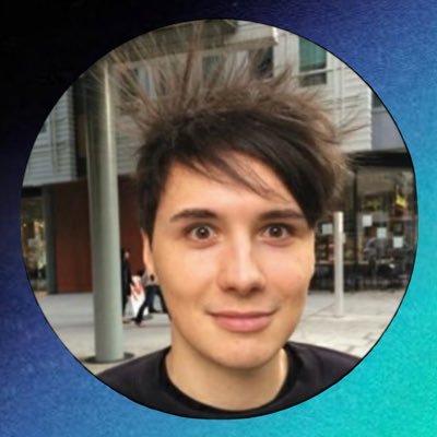 dipznpipz's profile picture. friday night am i right brother ☘️