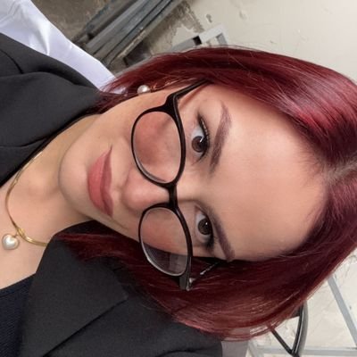 iremyaziic's profile picture. 