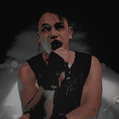 blvckvelvt's profile picture. ms | muse & mun are 21+ | (n)sfw | mdni | straight

under construction