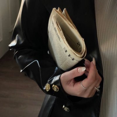 ______rhh's profile picture. امرأة بجناحين .