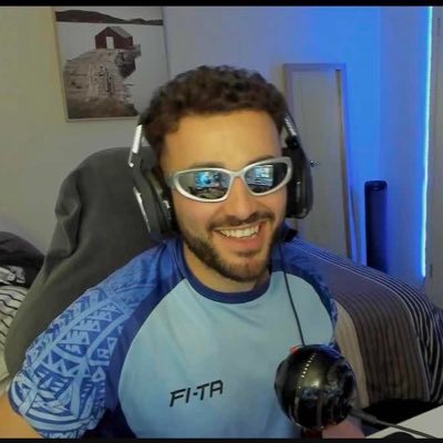 rarehuh's profile picture. Australia/ @Twitch partner/ 25 /business email - rarehuhbiz@gmail.com / https://t.co/mHLAzJsaRu