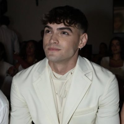 manuelrdriguez_'s profile picture. El usuario de esta cuenta no se hace responsable de tus lloros ni enfados! || 🔫🖤