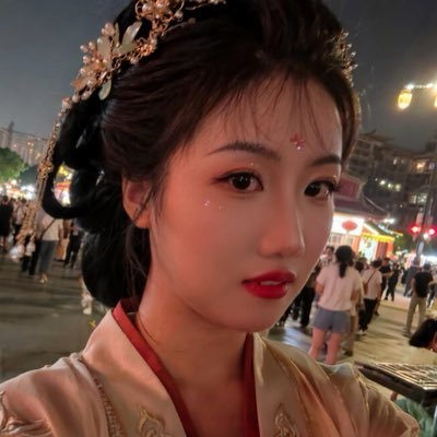 yuyuj986114's profile picture. 分享小个子老婆，155/90