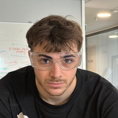 BouleauOse49133's profile picture. KCorp ultra
je tweet sur KC et parfois ma vie, mais après je supprime ma vie car ça vous regarde pas.