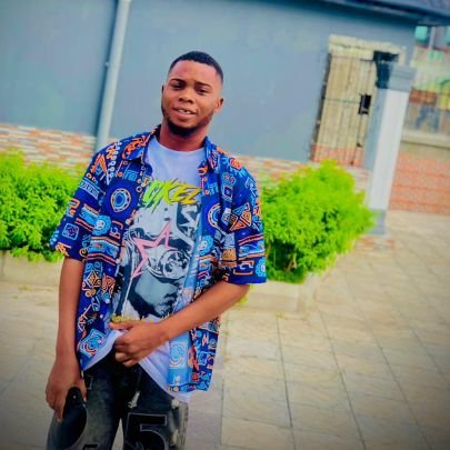 RichardMic9010's profile picture. A FASHION DESIGNER ✂️ AND A CHEF 🧑‍🍳