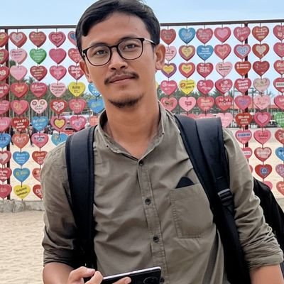 ShenRu013's profile picture. -realize- 
Kuli Pasar penikmat apapun tentang manusia
☕🐿️