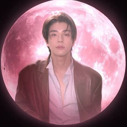 JSuksomnak's profile picture. 