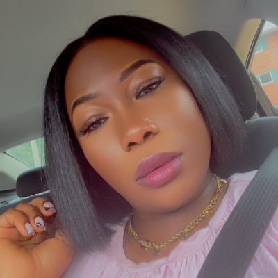 CocoBangsM's profile picture. trending topic. 🦂