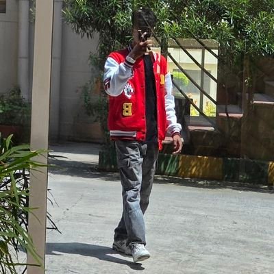 tanaymalepati's profile picture. founding daddy of ELVN Studios, your mom's favourite UI designer 👍