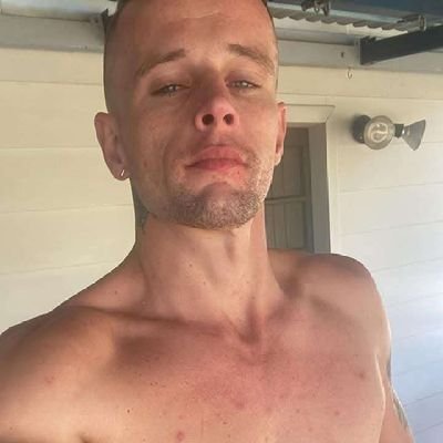 DanTahana36736's profile picture. 