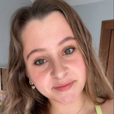 EClayton47261's profile picture. Confidence level: Selfie with no filter. 💁‍♀️📷