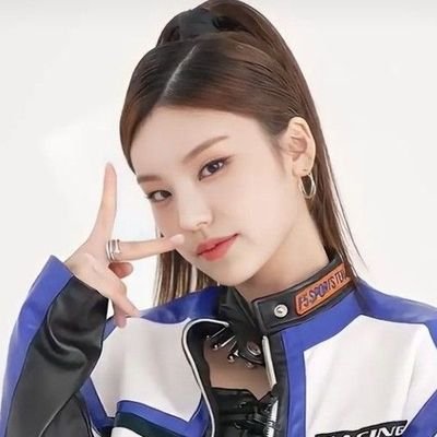 tvsyeji's profile picture. 