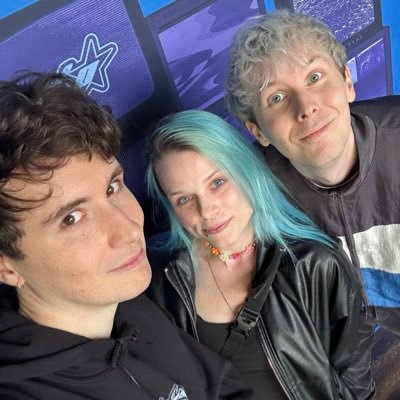 coIourfuImess's profile picture. the universe will surprise you, constantly