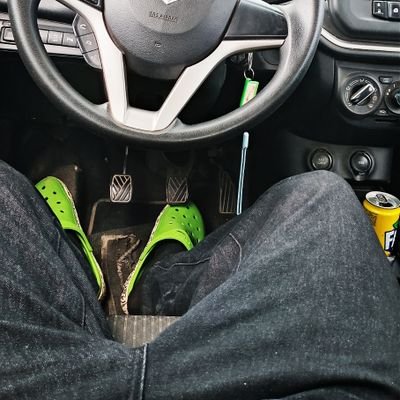 unetumeurocervo's profile picture. Young dreamer, in search of action, achievement, success, peace, truths... in search of everything that is positive, everything that could make me good, better