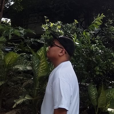Larwin10221998's profile picture. #Larwin@32