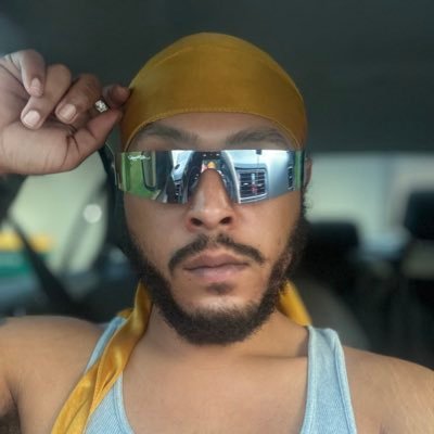JonnXleee's profile picture. Non-Binary, Afro-Latino 🇵🇷 Sensuality & Seduction to catch my attention.