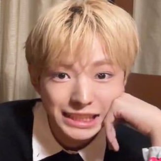 yushiandaisies's profile picture. ✍🏻 works under pinned.