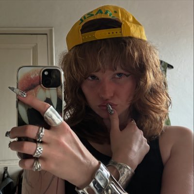 maiaflry's profile picture. 