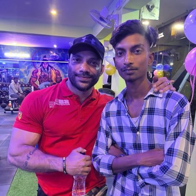 jkuttra5kh5sss's profile picture. joy