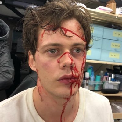 notskarsgard's profile picture. talk to me, goose | #filmtwt #djotwt