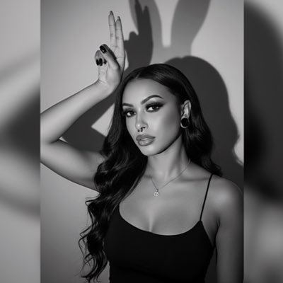 fulani_goddesss's profile picture. Forget the glass slipper...this african princess is wearing running shoes. #Instagram @fulani_goddess