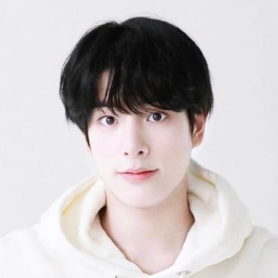 thepersonisevan's profile picture. ♡ 희승 ☁️ 𝘫𝘢𝘬𝘦 𝘮𝘰𝘮𝘮𝘺 , 𝘣𝘢𝘮𝘣𝘺 ✿