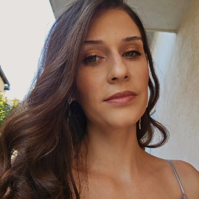 Minova_Gj's profile picture. 