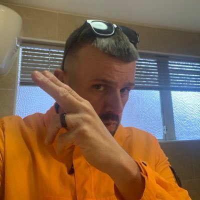 gazlewis96's profile picture. hard worker loving life love my little family and most of all love my club Luton town coyh  🧡👊