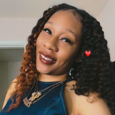 JESSsayless's profile picture. The hustle continues (it’s the Jersey in me)  |Jessica Fayee 💪🏽😘 | 15.9k views on YouTube  | Pocahontas is the nickname  Curly hair 2b/2c ➰➿  CU 🧡🐾