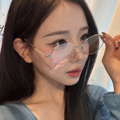 dolololololok's profile picture. S4 #김채연 감자많이먹어